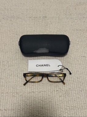 CHANEL Tortoiseshell Rectangular Glasses